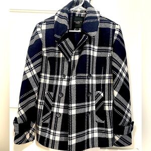 Talbots Double Breasted Plaid Peacoat
Super Cute with Jeans 
Women’s Size 6